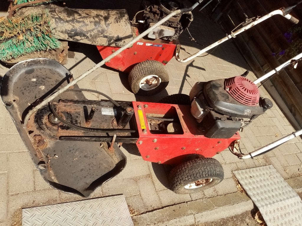 Tielburger veegmachines, Tuin en Terras, Ophalen, Gebruikt