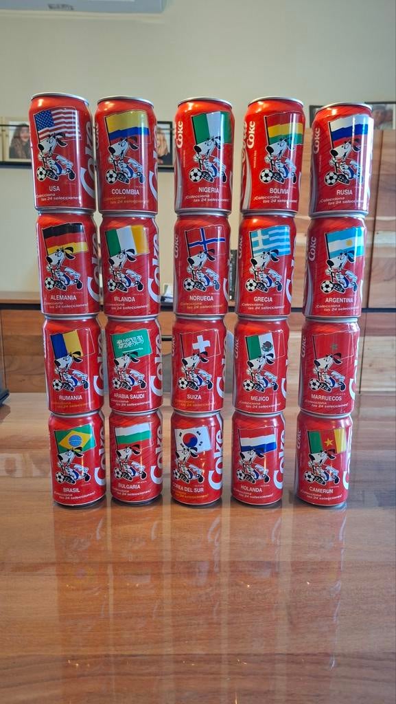Ensemble complet de 24 canettes vides de Coca-Cola World Cup, Enlèvement ou Envoi, Utilisé