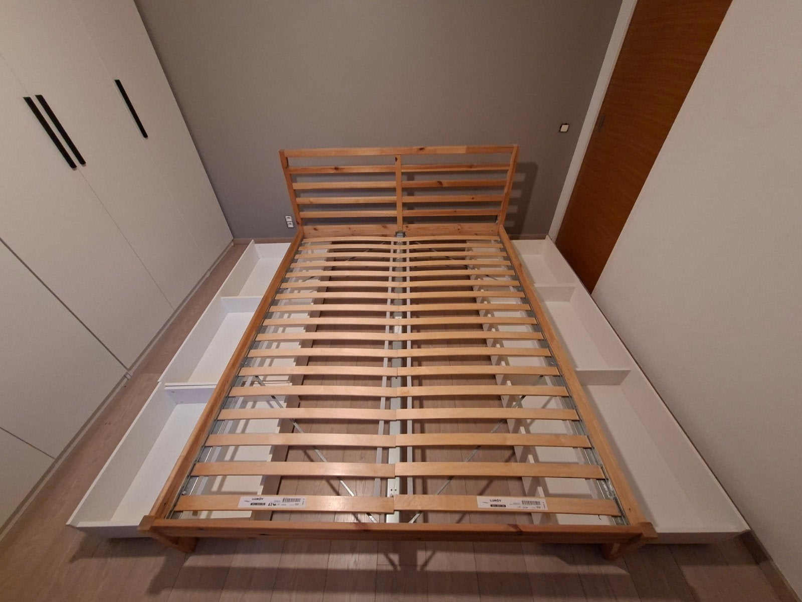 Lit et Sommier IKEA LURÖY en excellent état, Comme neuf, Enlèvement, 200 cm, Bois