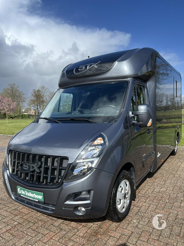 Uniek! STX paardencamionette 2022 - 29.000KM!, Ophalen, Zo goed als nieuw