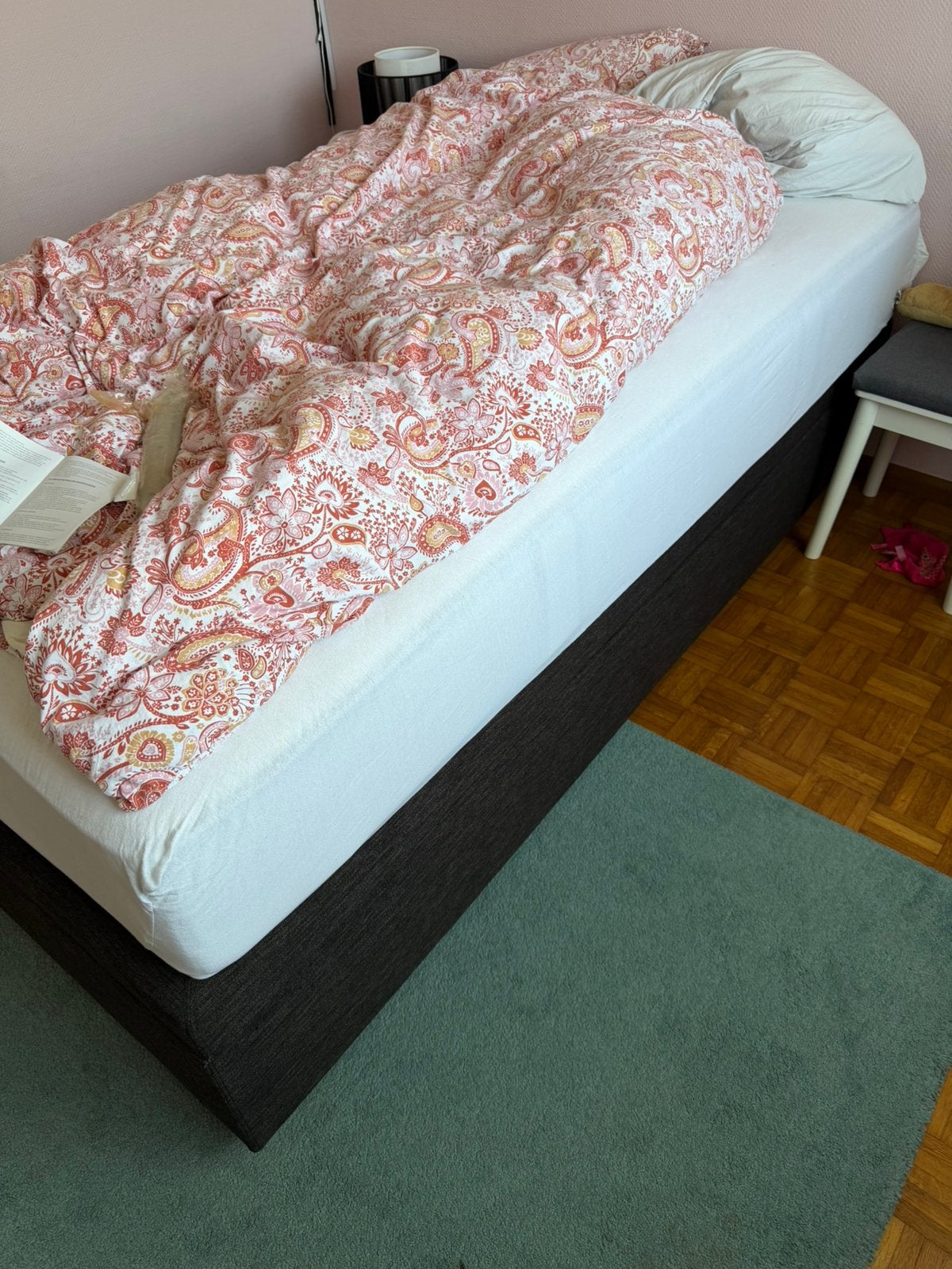 Boxspring Revor Eénpersoons 1m, Ophalen, Zo goed als nieuw