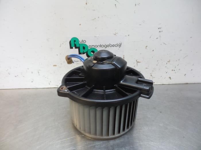 Moteur de ventilation chauffage d'un Toyota Yaris (Yaris 1 0, -, 3 mois de garantie, Toyota, Utilisé