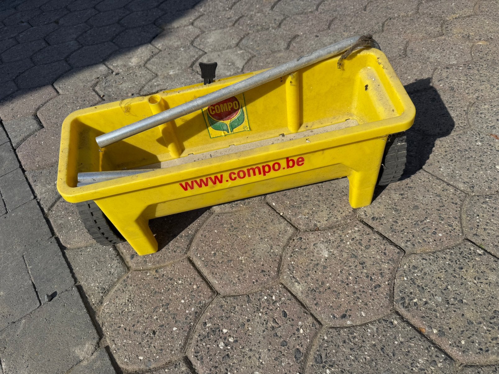 Epandeur gazon, Jardin & Terrasse, Enlèvement, Utilisé