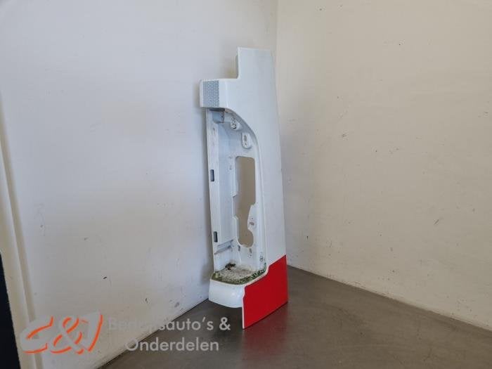 Carrosserie coin arrière droit d'un Renault Trafic (OV369), Renault, -, 3 mois de garantie, Utilisé