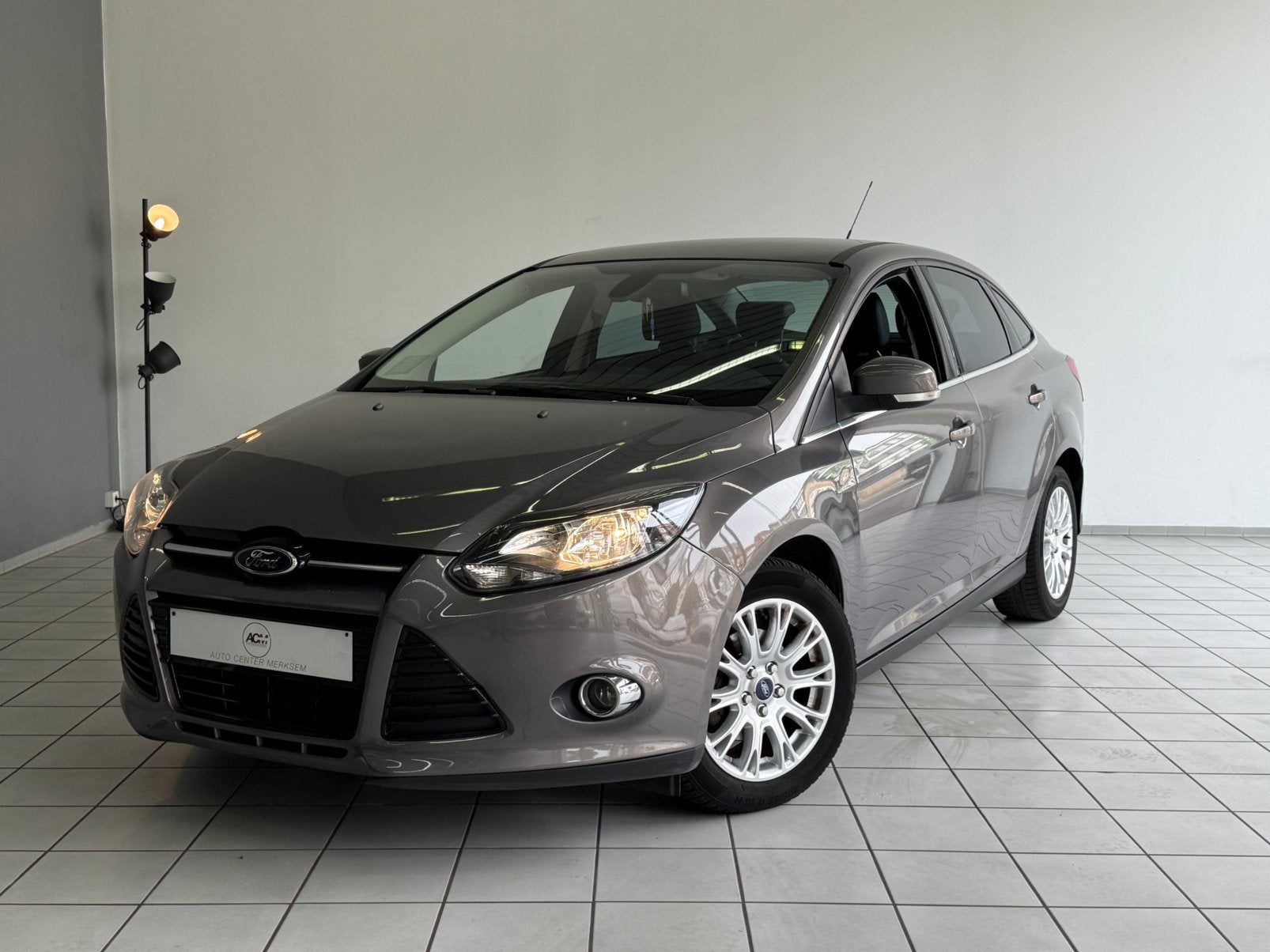 Ford Focus 1.6i automatique - Garantie 12 mois, Autos, Ford, Entreprise, Focus, ABS, Airbags, Air conditionné, Alarme, Climatisation automatique