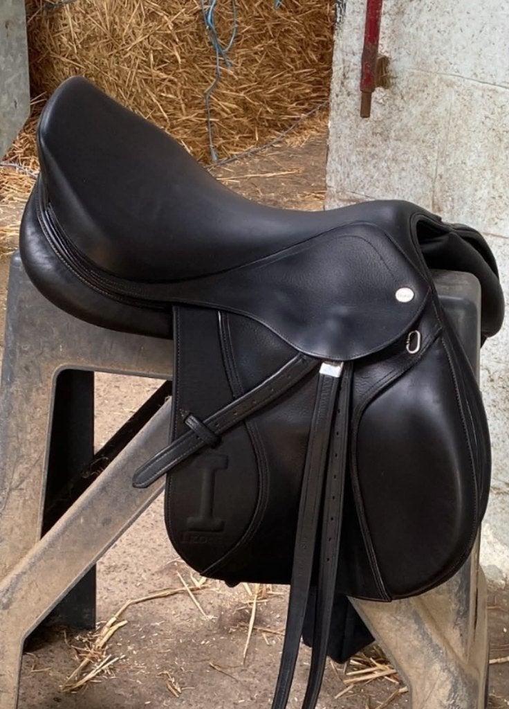 Selle Ikonic, Ophalen, L (17.5 inch), Gebruikt, Aanpassysteem