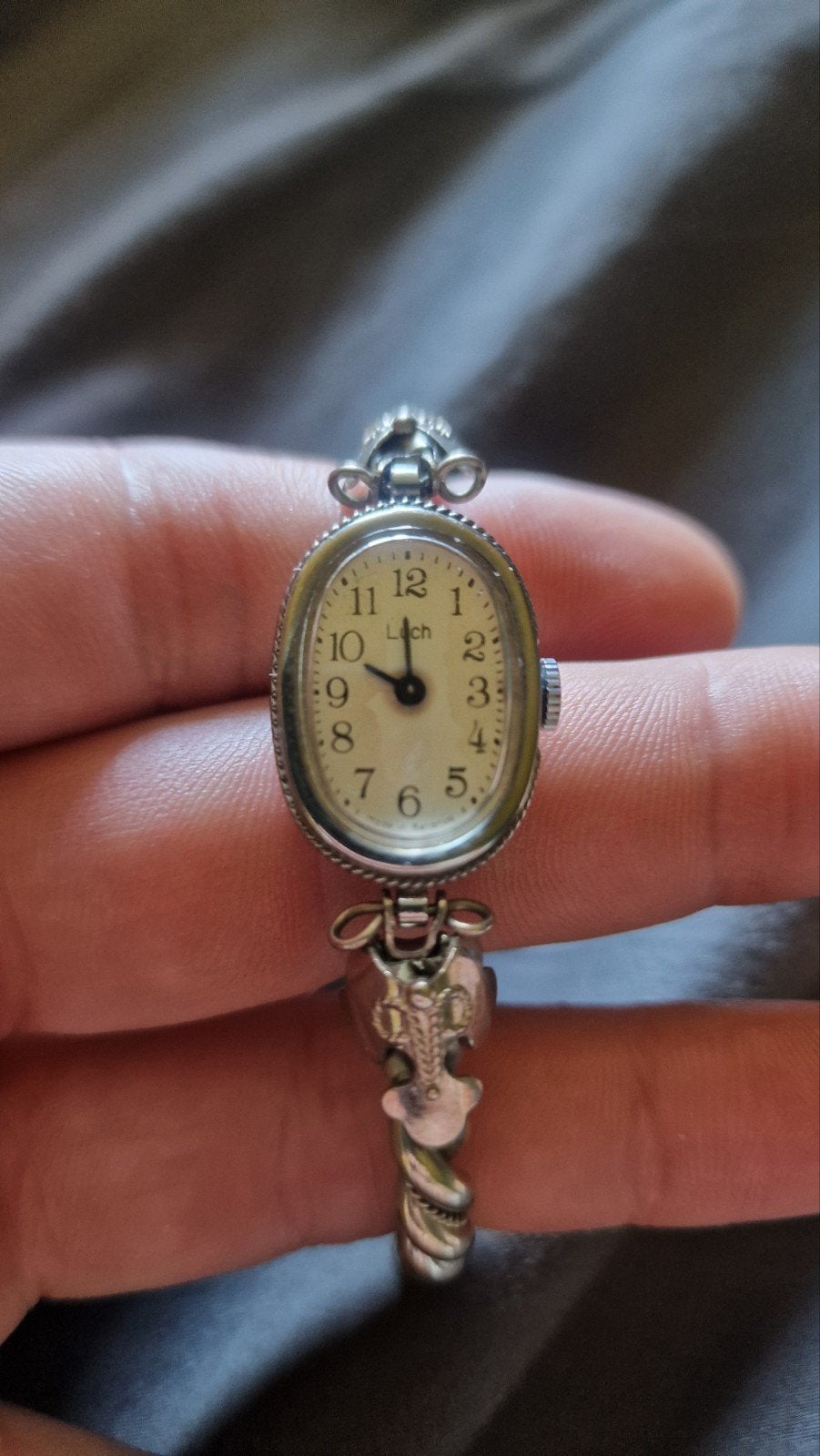 Dames horloge luch, Handtassen en Accessoires, Horloges | Dames, Ophalen