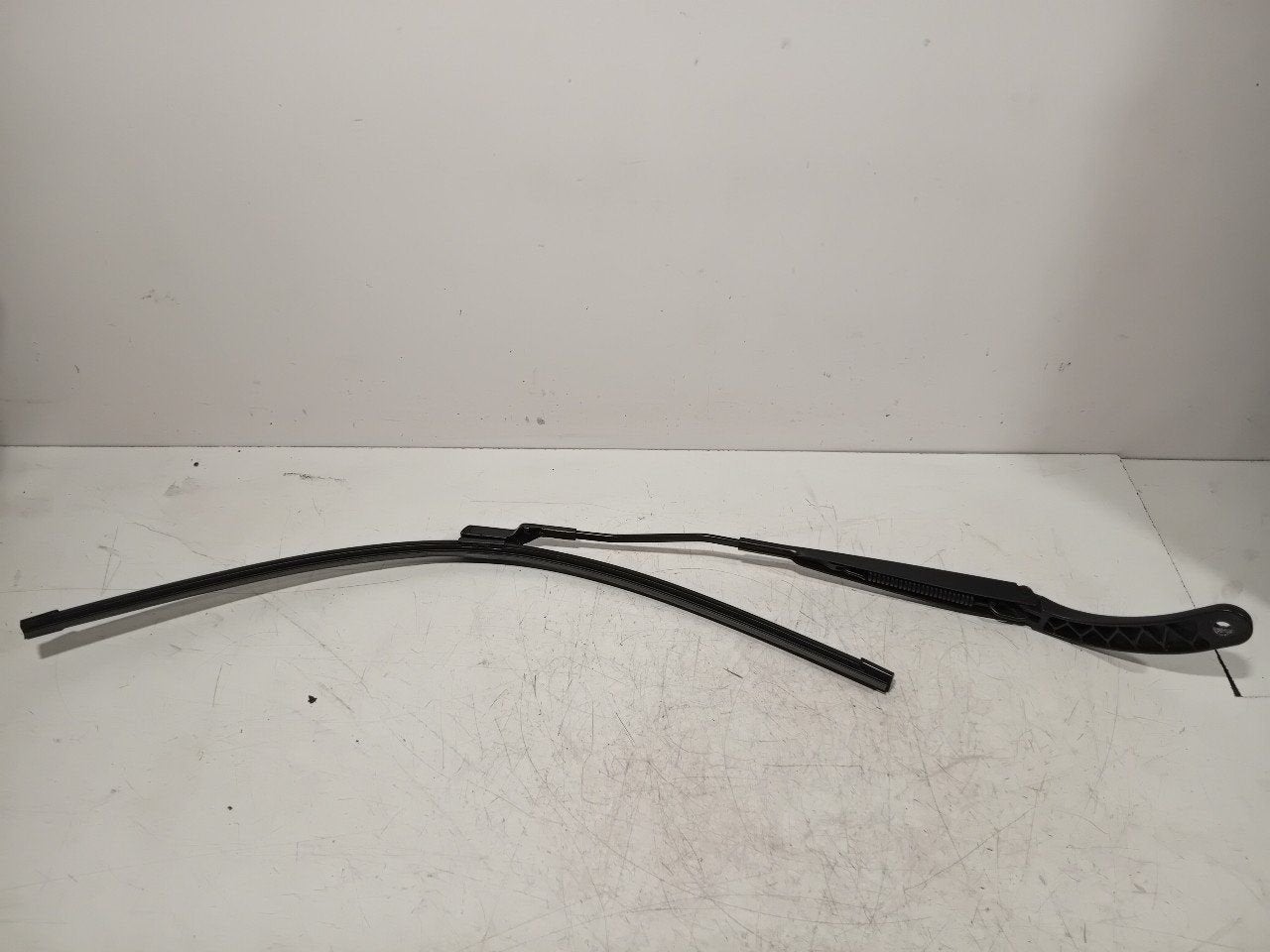 Ruitenwisserarm links voor Renault Master, Onderdelen@venauto.nl, Van der Ven Autorecycling B.V., Ettenseweg 76, 4706 PB Roosendaal, The Netherlands
