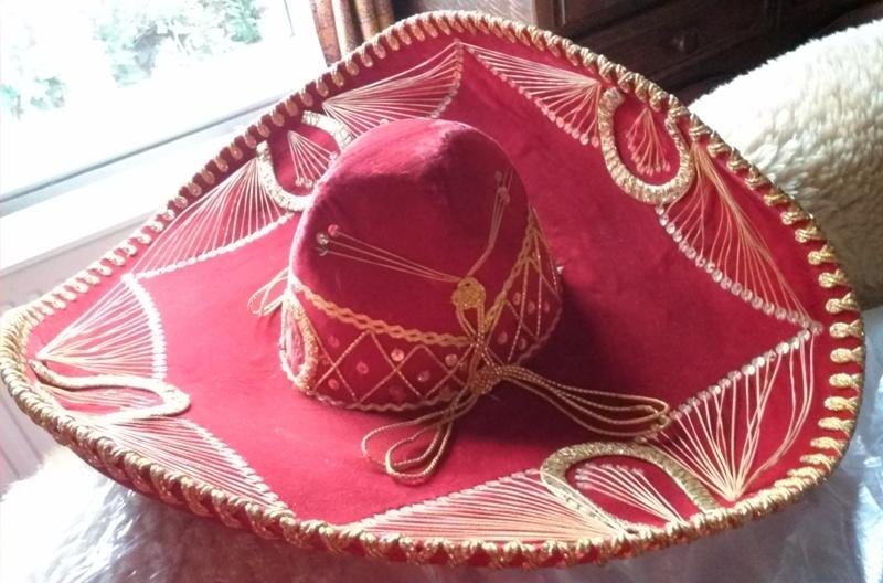 Chapeau de spectacle mexicain, Andere, Chapeau, Enlèvement, Porté