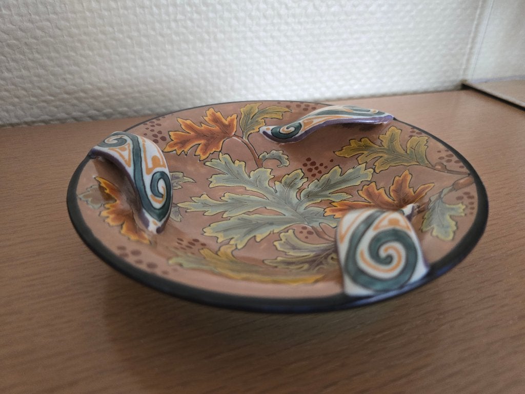 Oud aardewerk bord met details, Ophalen of Verzenden