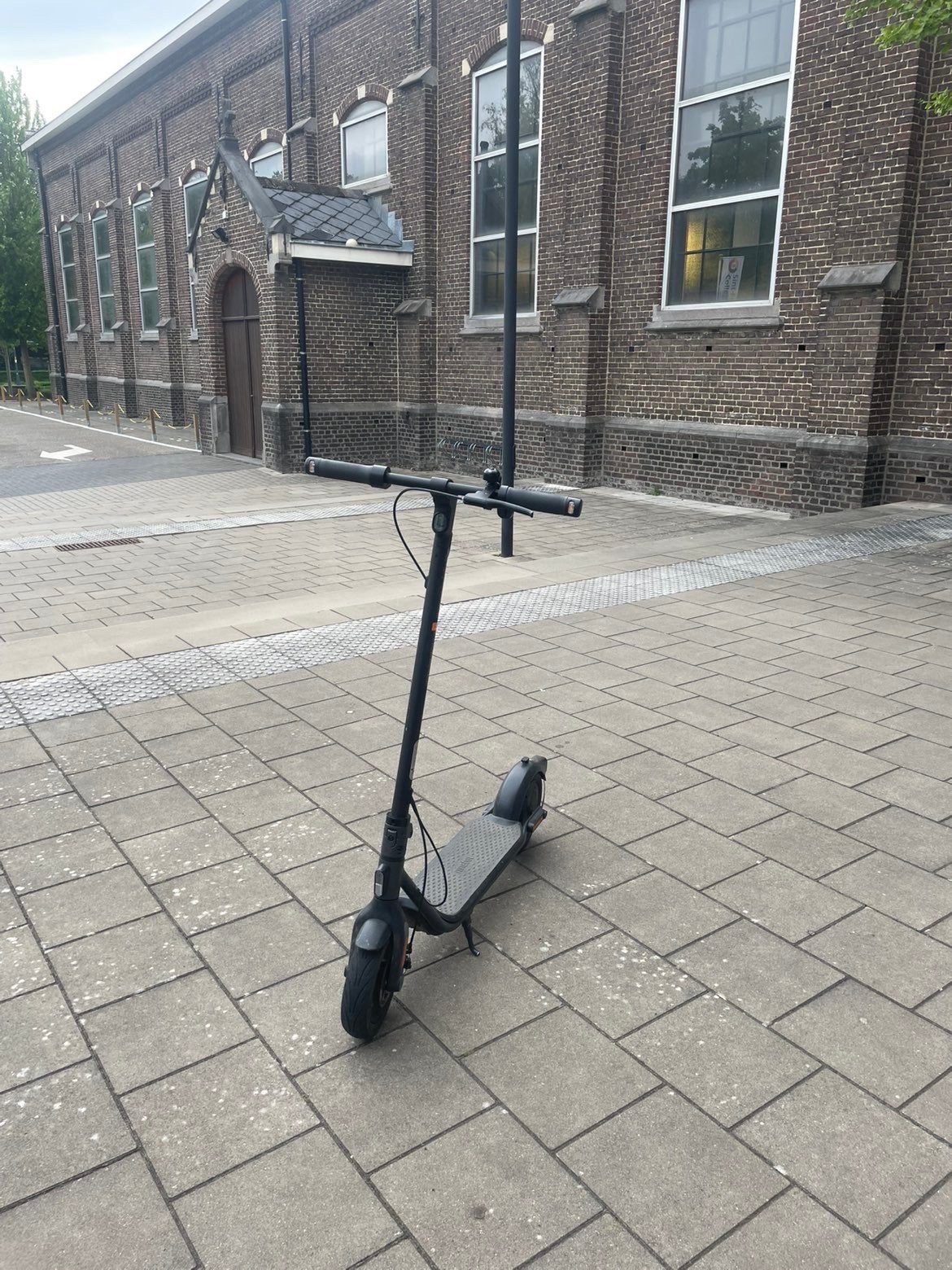 Elektrische step (E-scooter) - Segway Ninebot, Enlèvement, Comme neuf