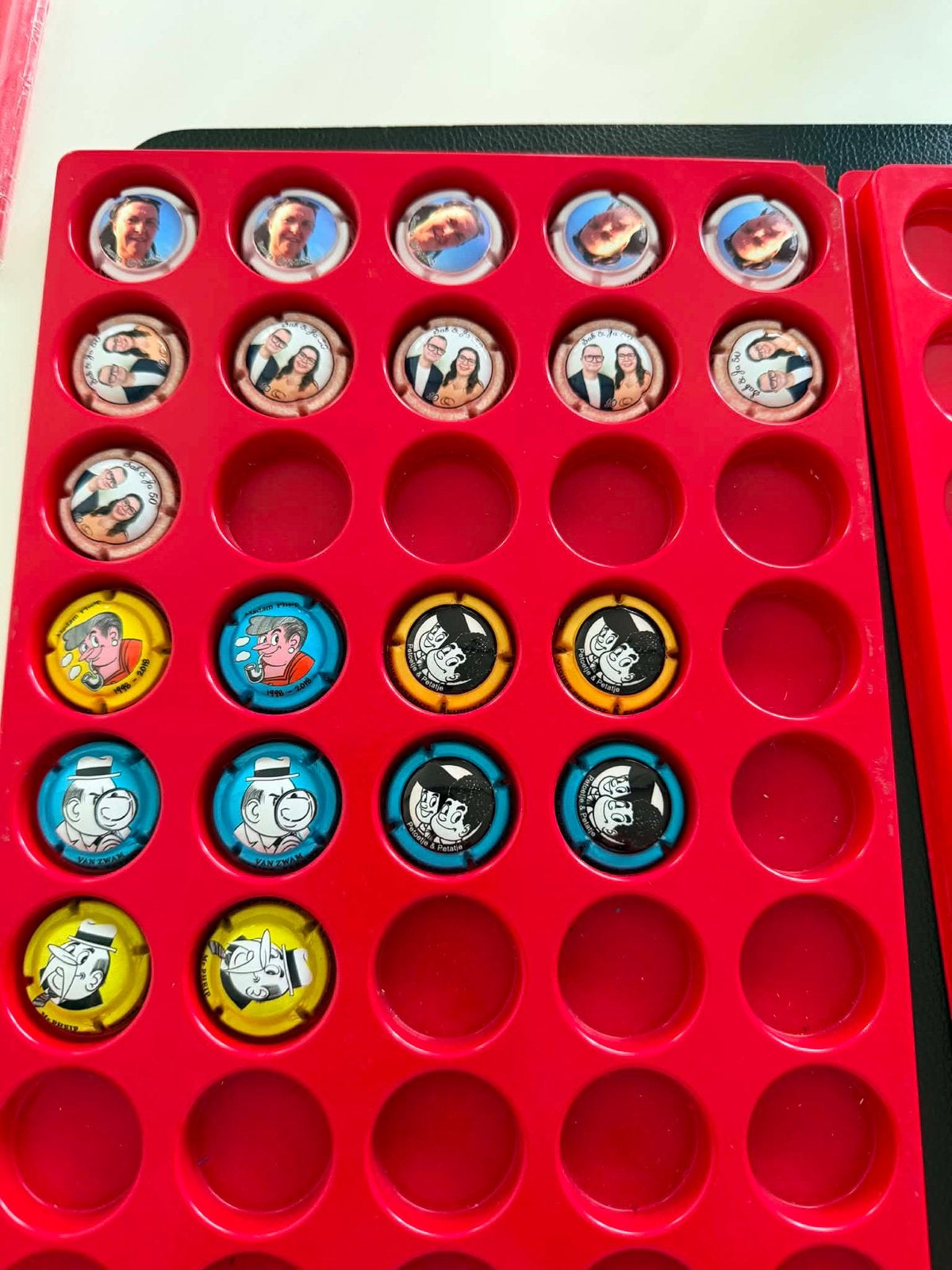 Belgische champagne capsules, Ophalen