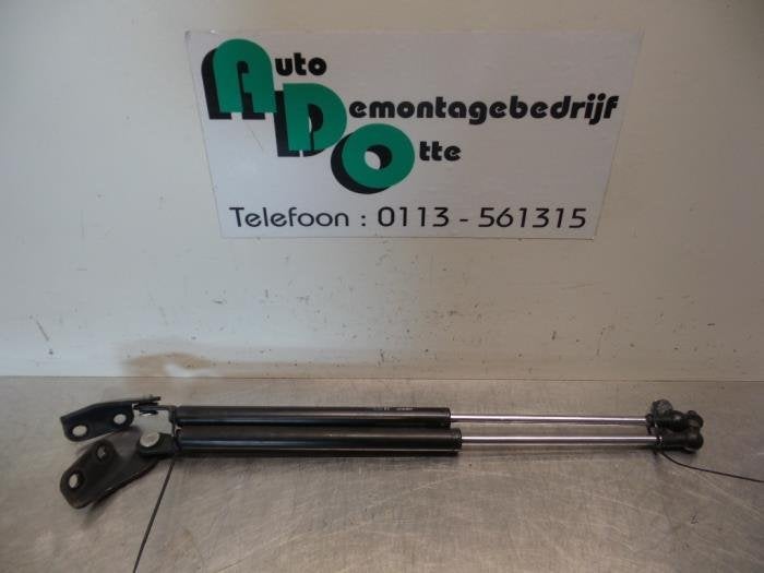 Set Gasdempers Achterklep van een Suzuki Swift (Swift 05-), Auto-onderdelen, Gebruikt, -, -, Ophalen of Verzenden