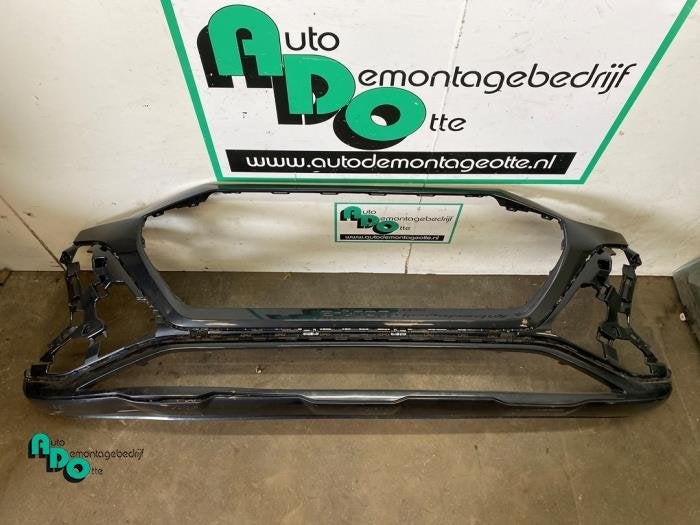 Pare-chocs avant d'un Audi Q8 (Q8 18-), -, 3 mois de garantie, Audi, Utilisé