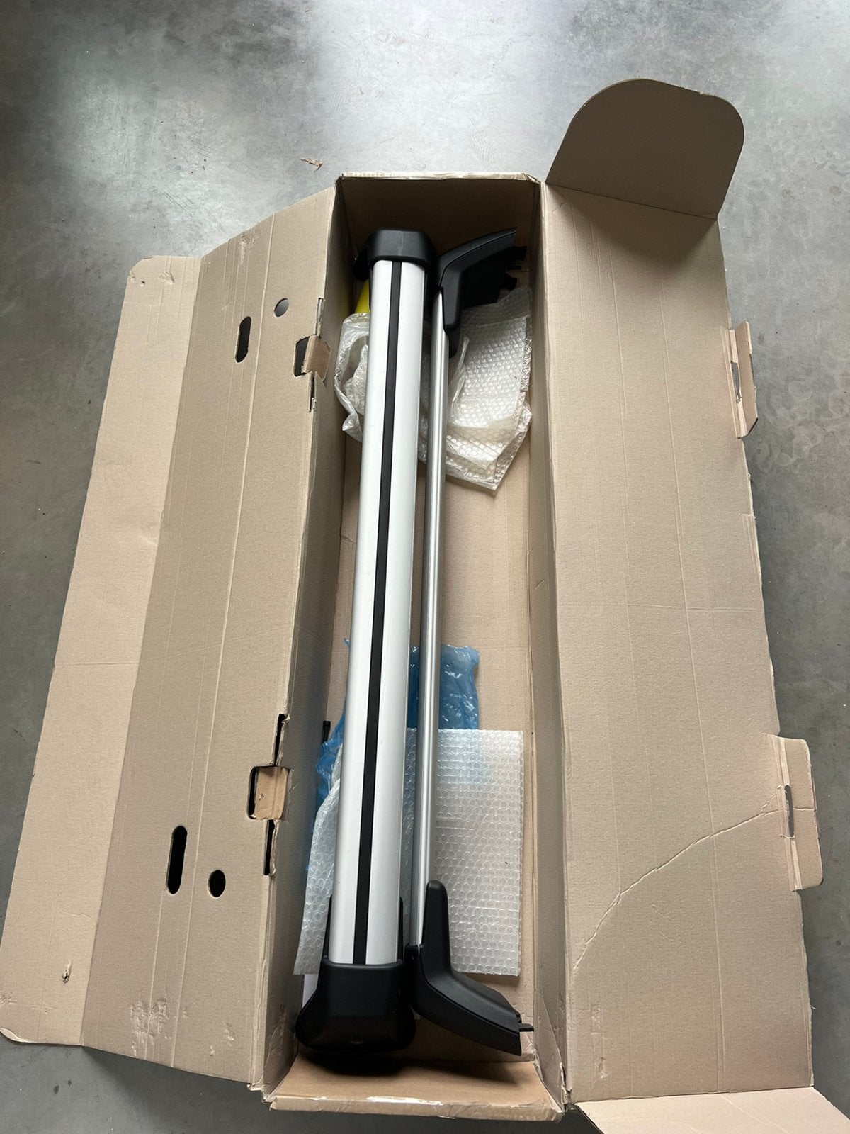 Dakdragers voor BMW 5 serie (g30), Auto diversen, Dakdragers, Ophalen, Zo goed als nieuw