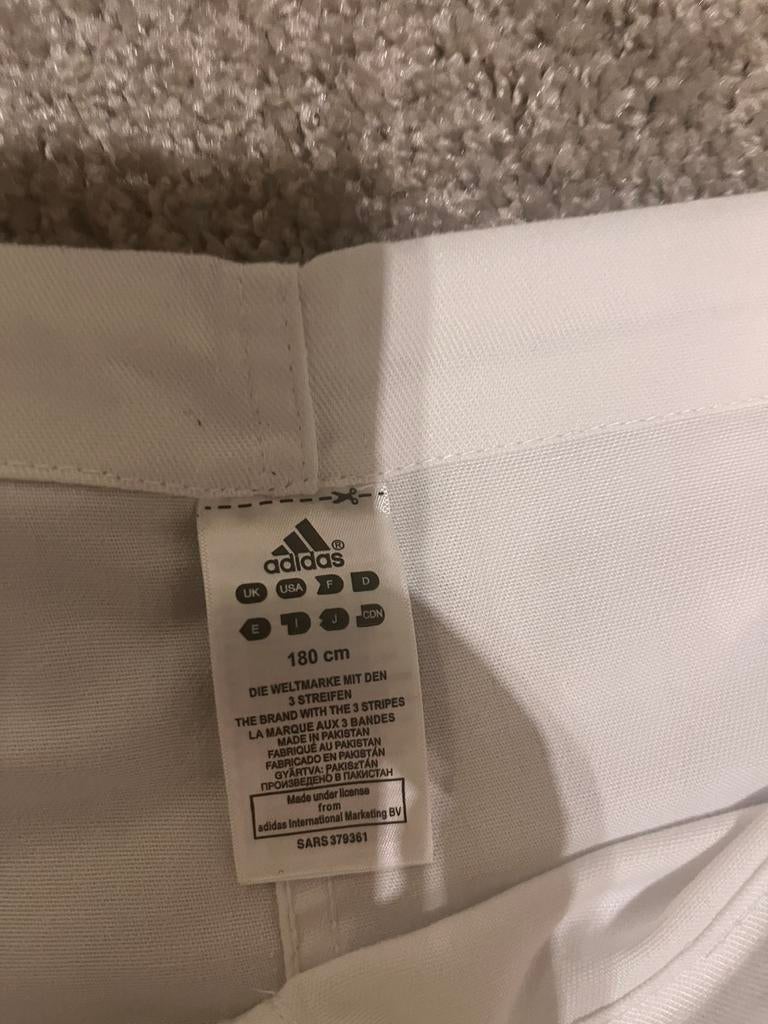 Boîte de judo Adidas, Sports & Fitness, Sports de combat & Self-défense, Enlèvement ou Envoi, Taille XL, Comme neuf, Costume d'arts martiaux