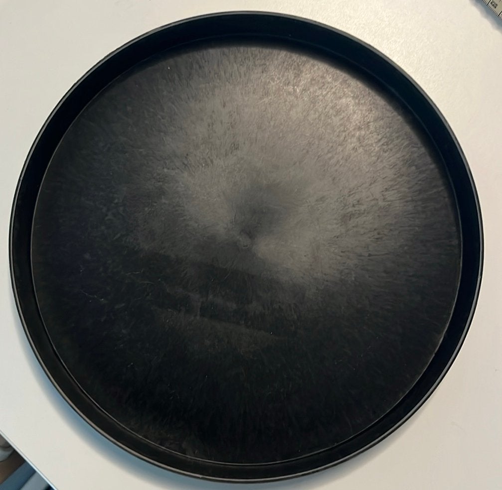 Zwarte schaal 27 cm, Huis en Inrichting, Ophalen of Verzenden, Zo goed als nieuw, Schaal
