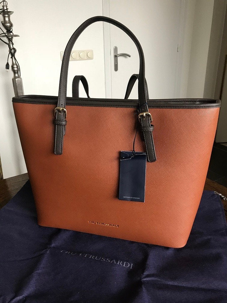 NIEUWE  SHOPPER TAS HANDTAS -TRUSSARDI - kleur BRUIN, Handtassen en Accessoires, Tassen | Damestassen, Ophalen of Verzenden, Nieuw