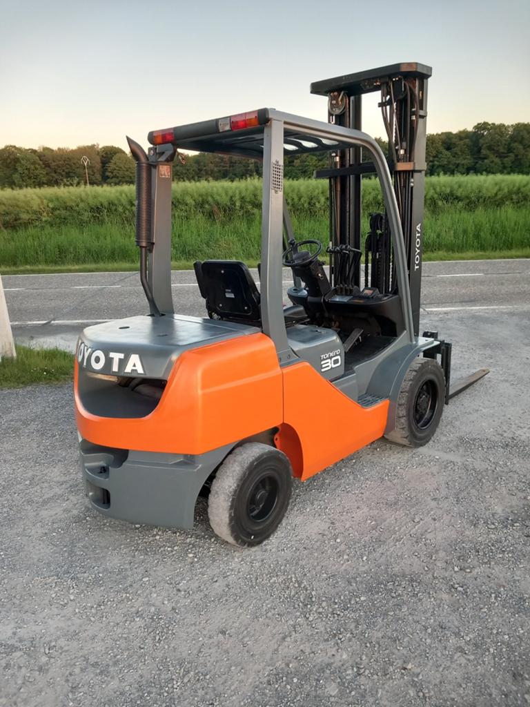 Toyota tonero 30 diesel Triplex, Enlèvement ou Envoi, Diesel