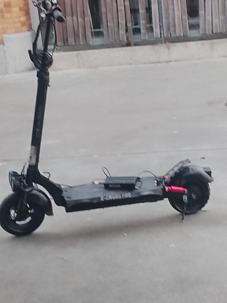 Step te koop/ trott a vendre  50km/h, Vélos & Vélomoteurs, Trottinettes, Enlèvement ou Envoi
