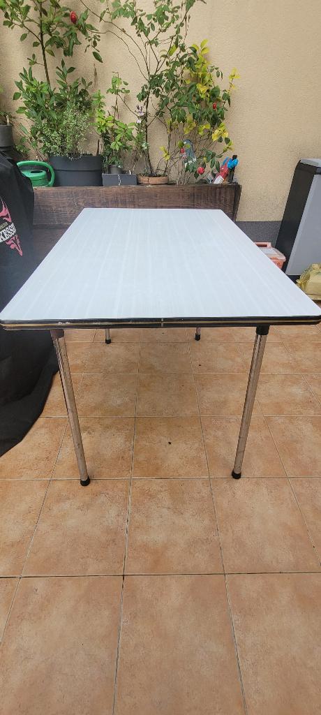 Table de cuisine vintage années 70, Enlèvement
