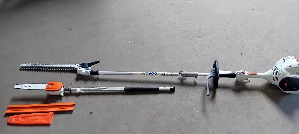 Stihl KM56 met heggenschaar en zaag, Ophalen, Zo goed als nieuw, Benzine