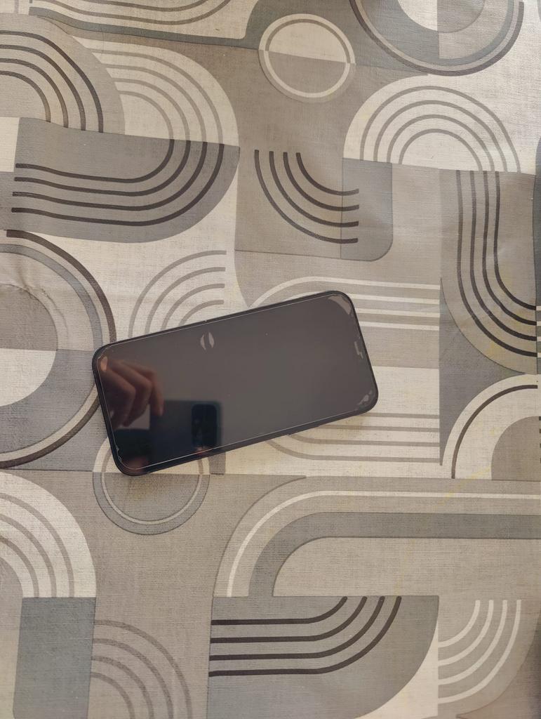 Iphone 12, Ophalen of Verzenden, Zo goed als nieuw, Bescherming