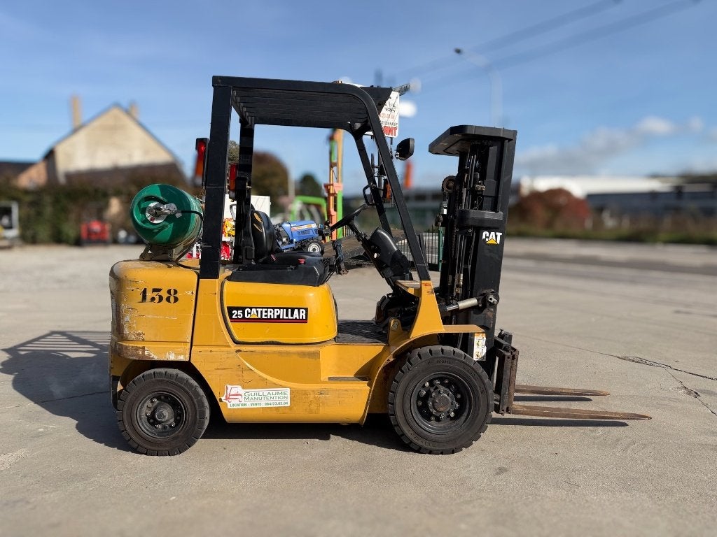 Chariot élévateur CATERPILLAR GAZ, Articles professionnels, Enlèvement