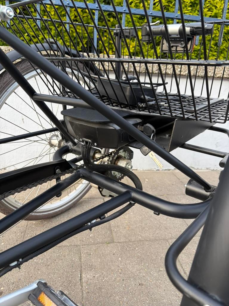 Tri-Bike elektrische driewieler ondersteuning, nieuwstaat, Ophalen of Verzenden, Zo goed als nieuw