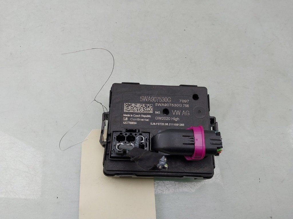 GATEWAY MODULE Skoda Octavia Combi (NXAC) (01-2019/-), Gebruikt, Info@skoda-auto.de, Skoda, Max-Planck-Straße  3-5
64331  Weiterstadt, DE