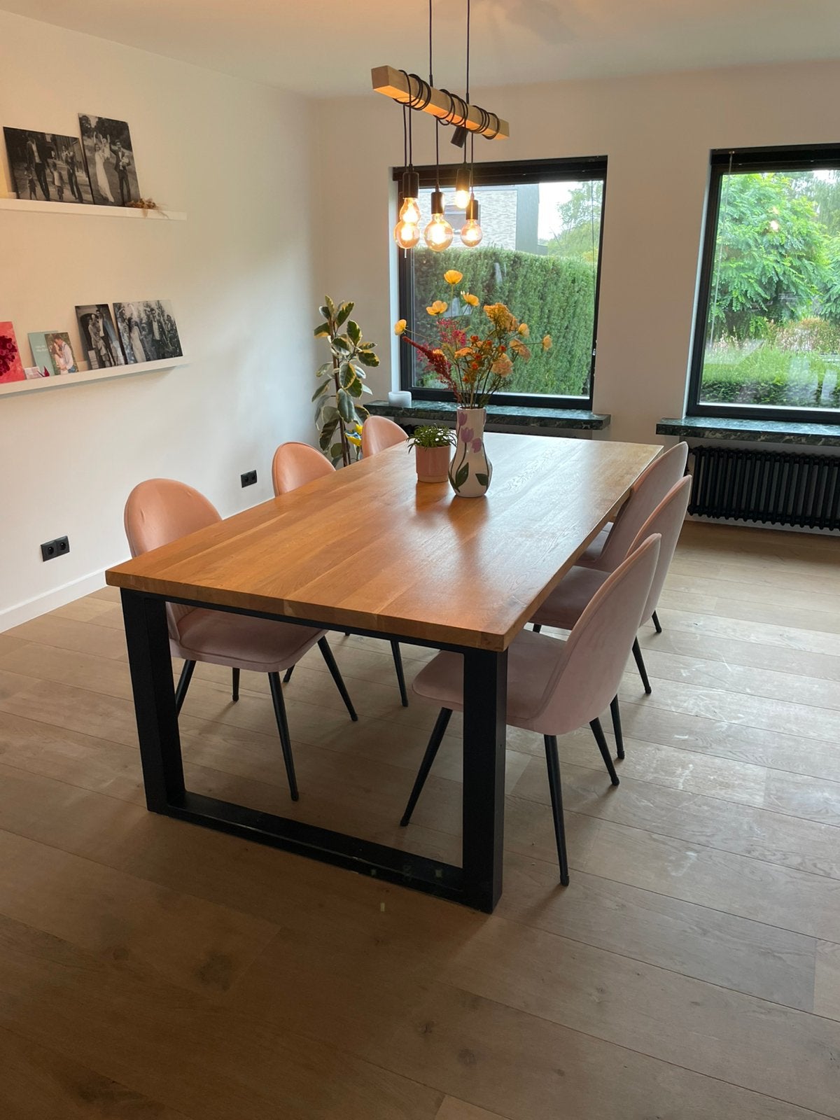 Table à manger en bois avec cadre noir + 6 chaises, Chêne, 100 à 150 cm, Enlèvement, Utilisé