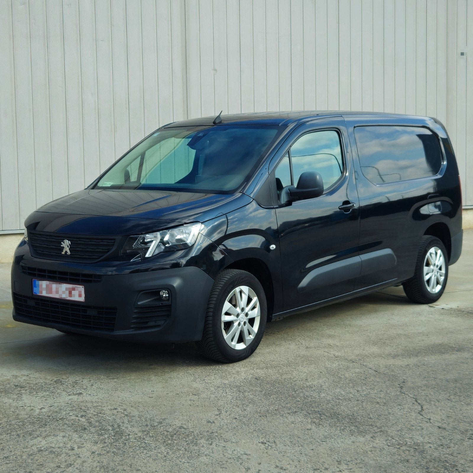Peugeot Partner L2 automatique 130ch, Achat, Electronic Stability Program (ESP), Euro 6, 3 places