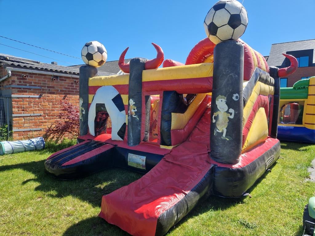 Springkasteel thema rode duivels, Tickets & Billets, Loisirs | Parcs d'attractions