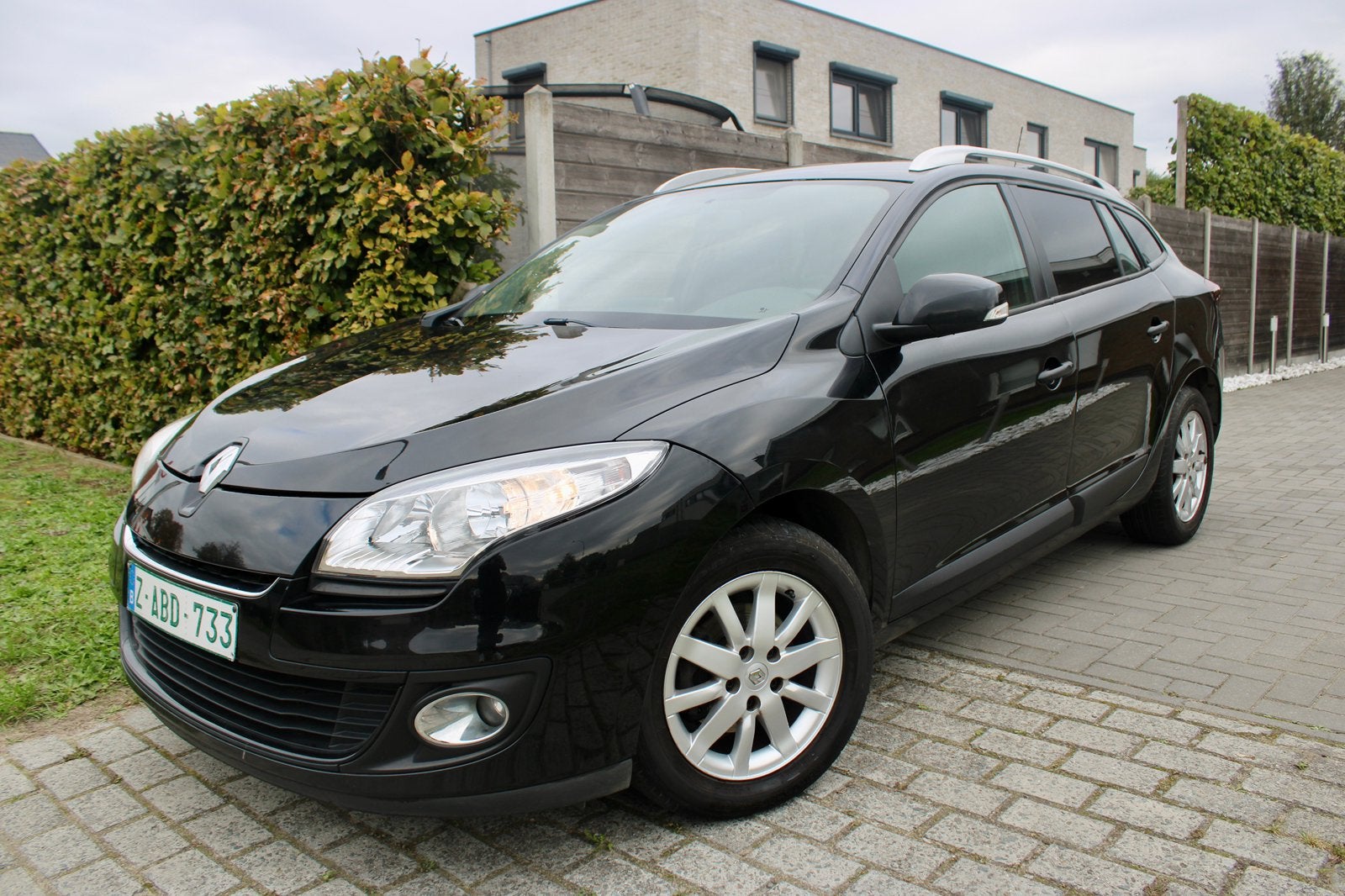 RENAULT MEGANE 1.6 BENZINE | 1 EIG | HISTORY | GARANTIE !!, Auto's, Dealer onderhouden, Stof, Zwart, Zwart