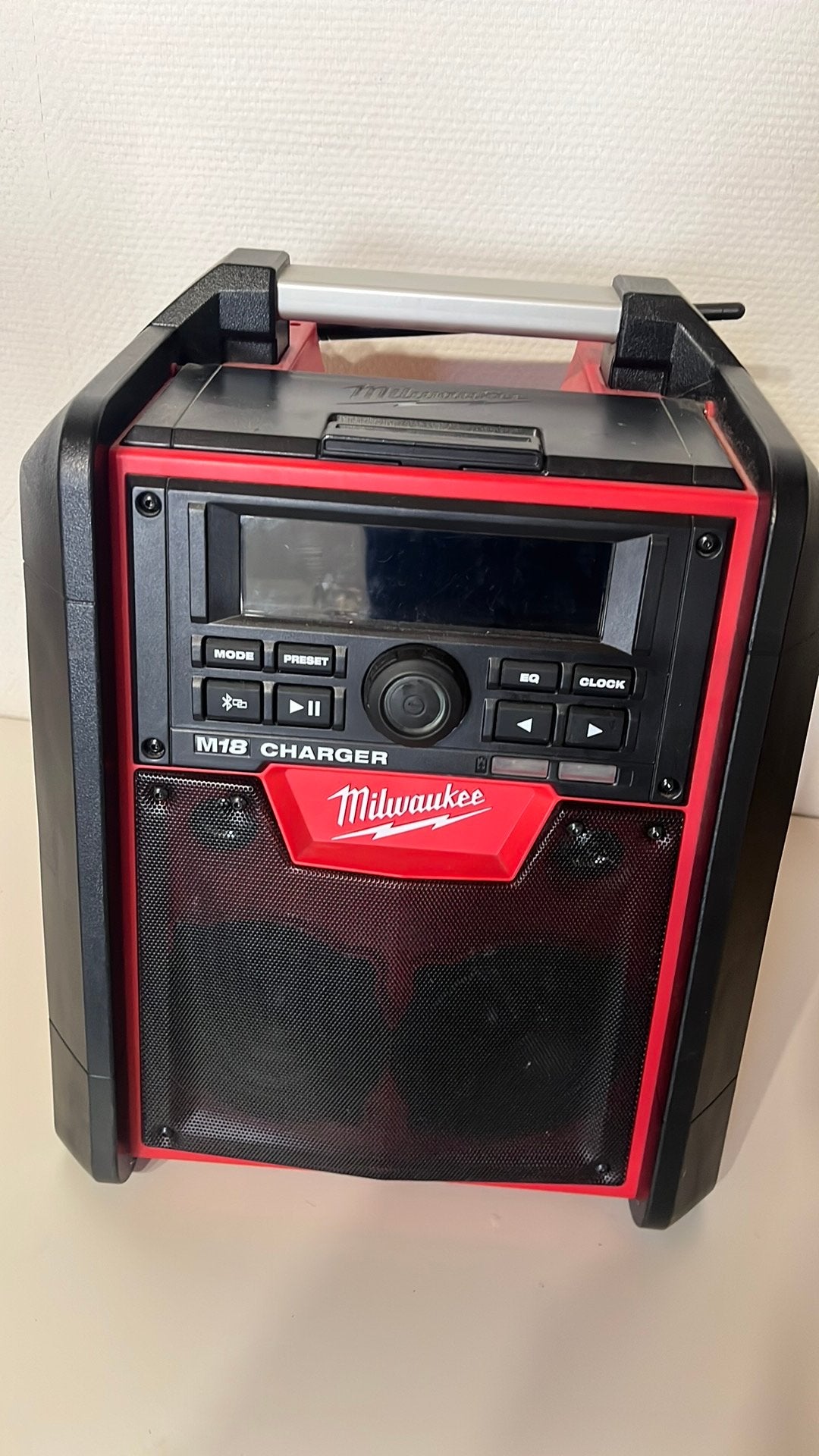 Milwaukee werfradio, Ophalen, Zo goed als nieuw