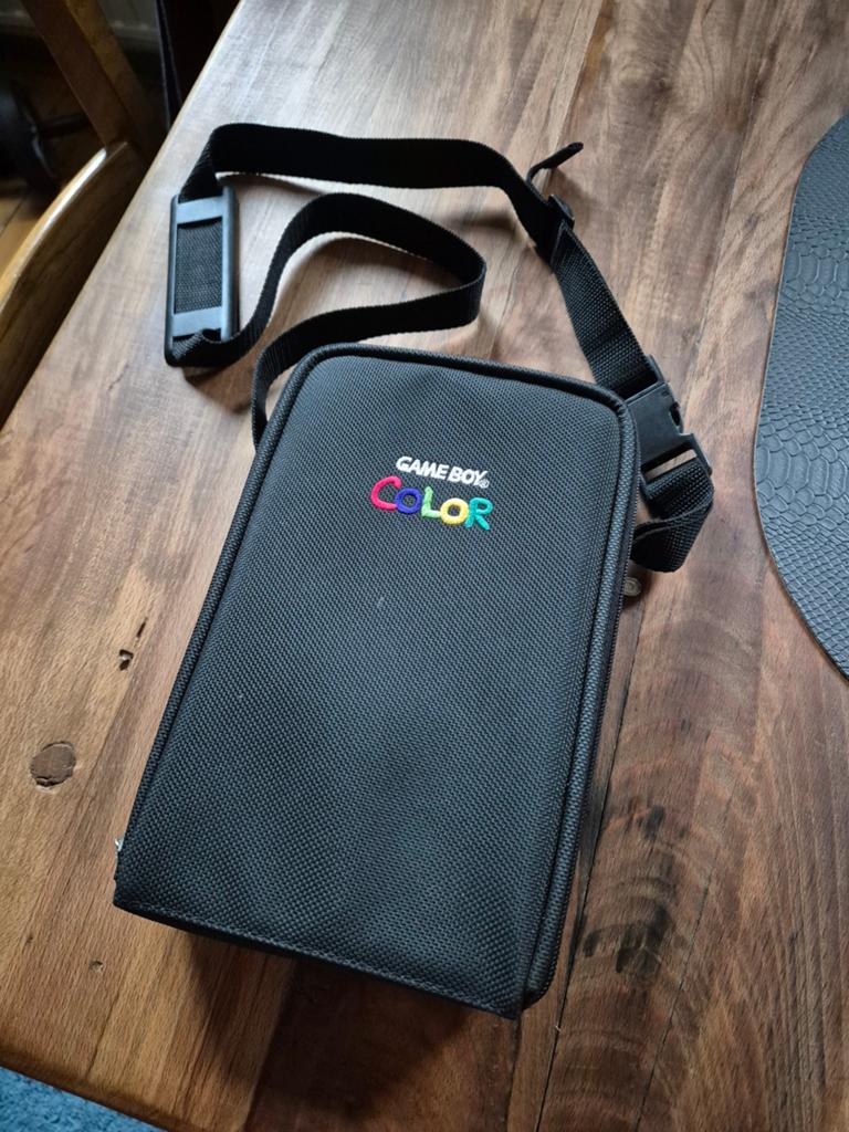 Gameboy Color draagtas, Games en Spelcomputers, Ophalen, Zo goed als nieuw