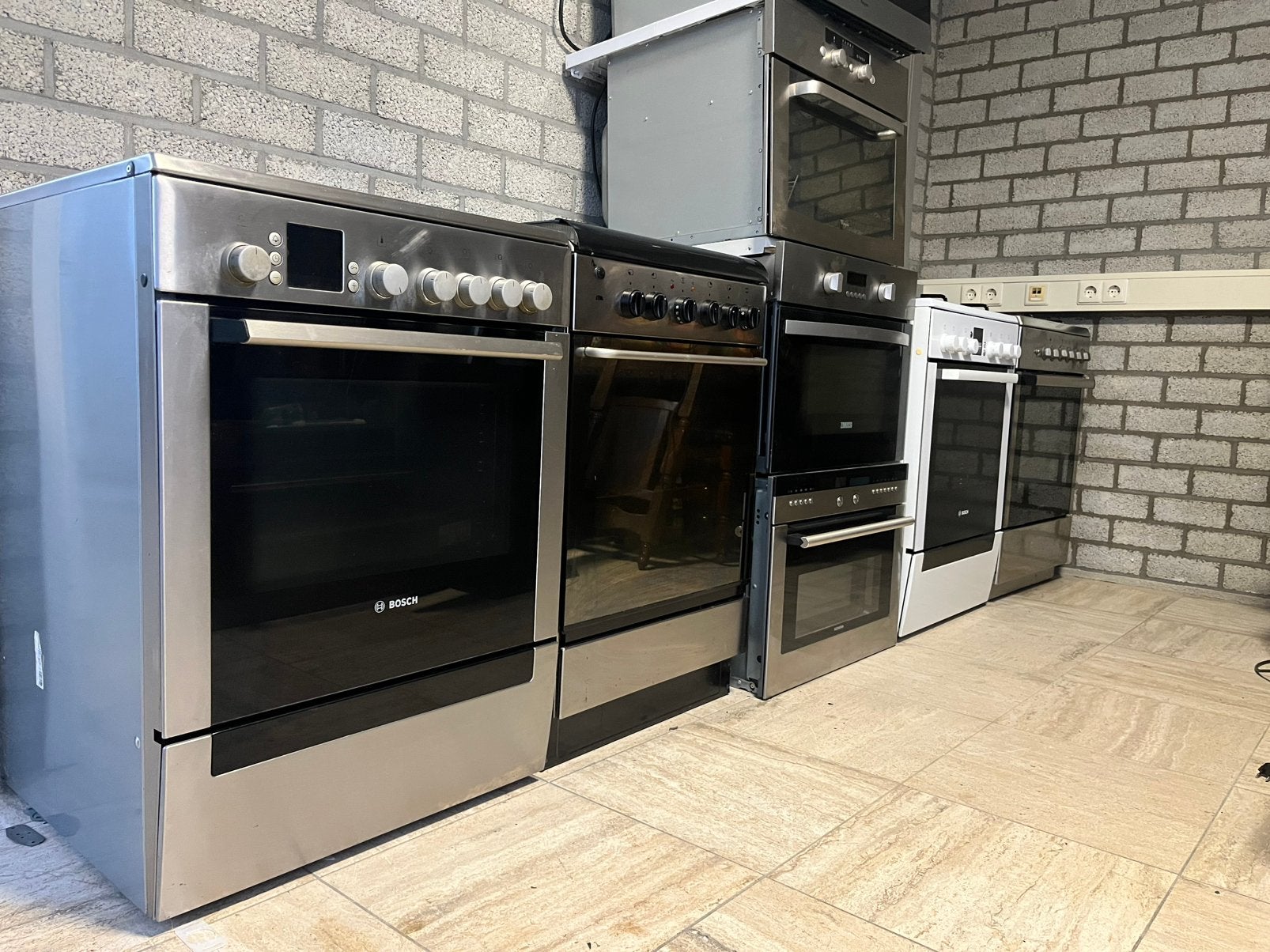 Verschillende gasfornuizen te koop! Bosch, Indesit, Siemens, Ophalen, Zo goed als nieuw, Inbouw, Elektrisch