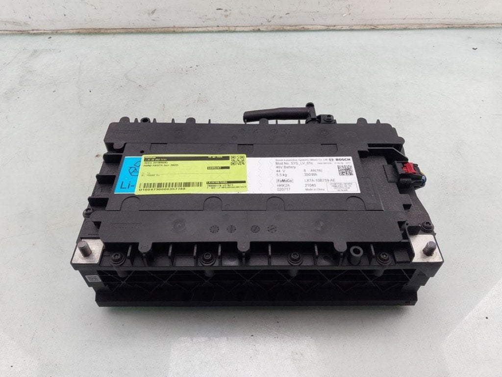 ACCU HV Ford Fiesta 7 (|LX7A10B759AD|LX7A10B759AE|2530921|), Robert Bosch AG, Gebruikt, Ford, Robert-Bosch-Allee 1
74232  Abstatt, DE