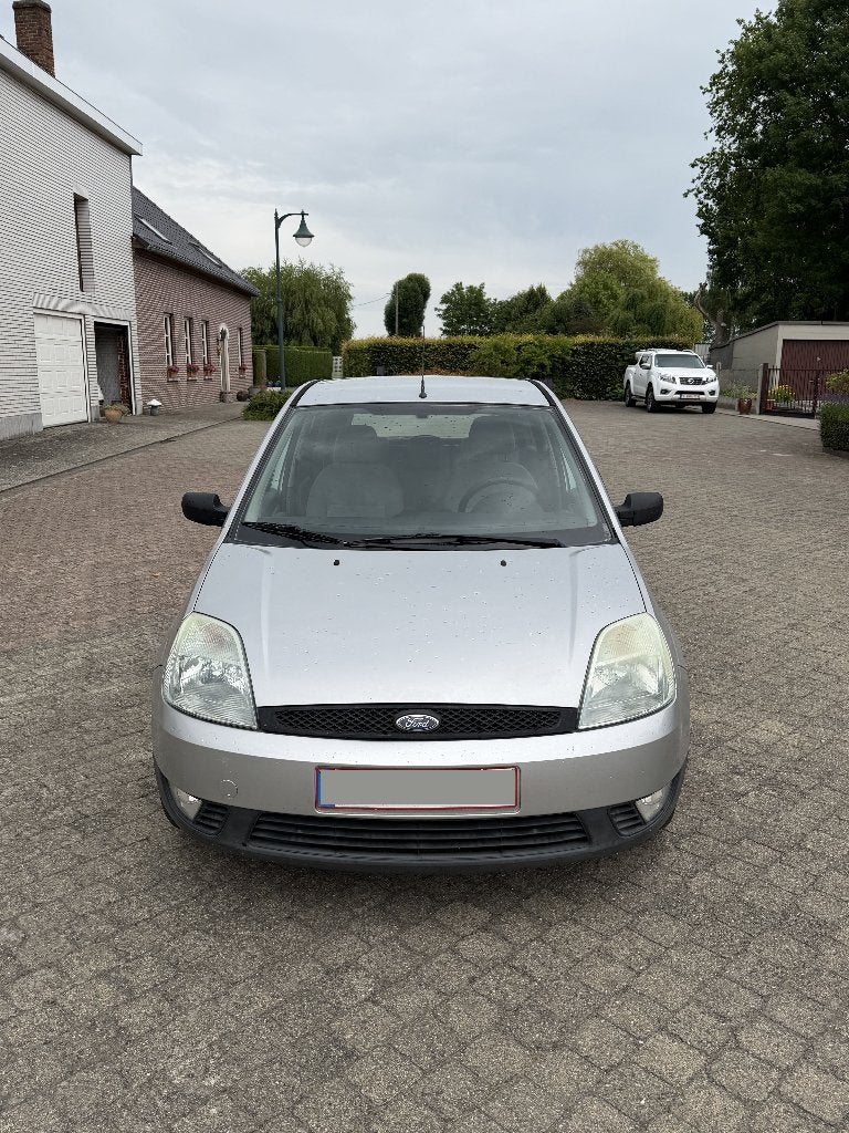 Ford Fiesta 1.3i Ambiente, Auto's, Voorwielaandrijving, 1299 cc, Stof, Particulier