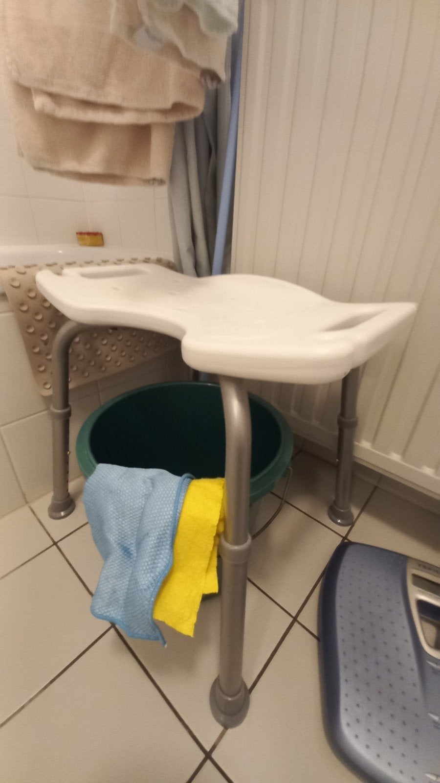 Zitbankje badkamer in perfecte staat, Ophalen