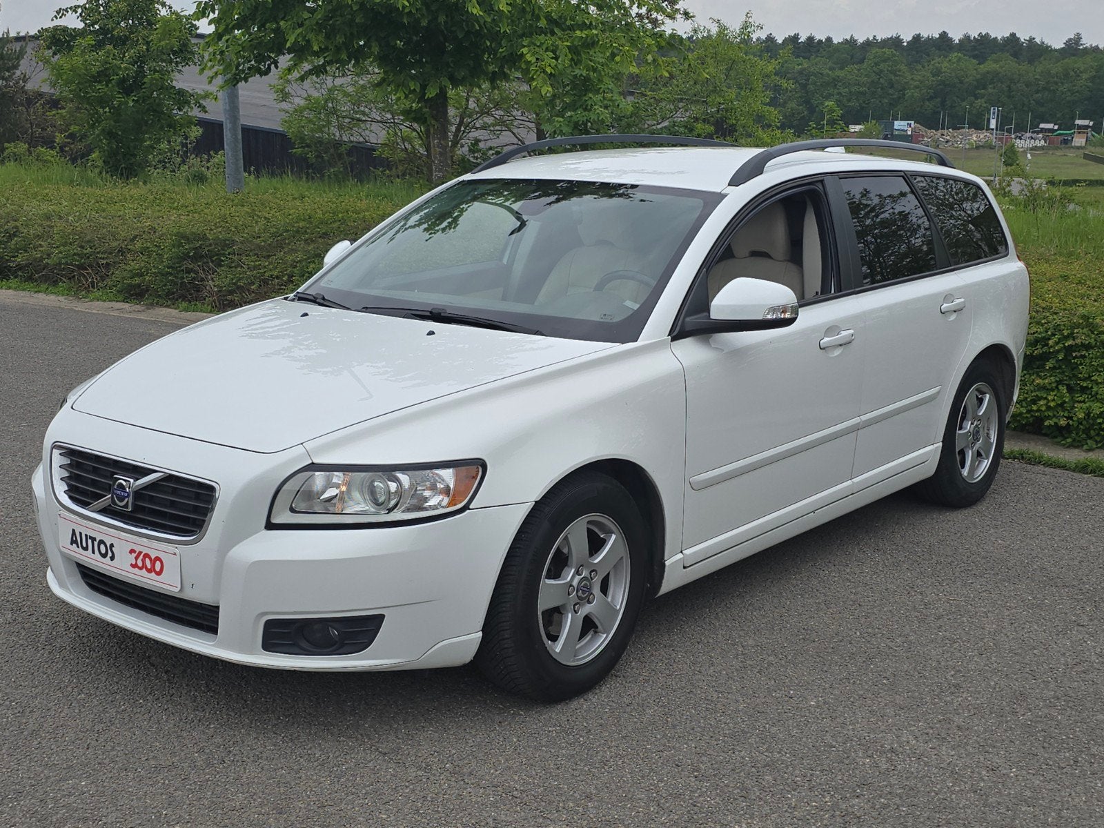 Volvo V50 /airco/parkeersensor/leder bekleding/Garantie, Autos, Volvo, Cuir, Achat, Entreprise, Boîte manuelle