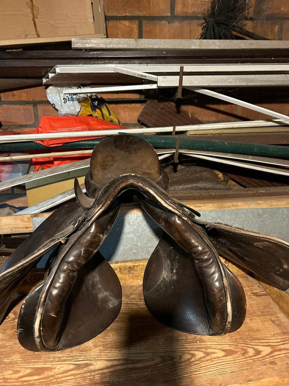 Paardenzadel en helm vintage…., Dieren en Toebehoren, Ophalen, Gebruikt, Overige disciplines, Overige typen