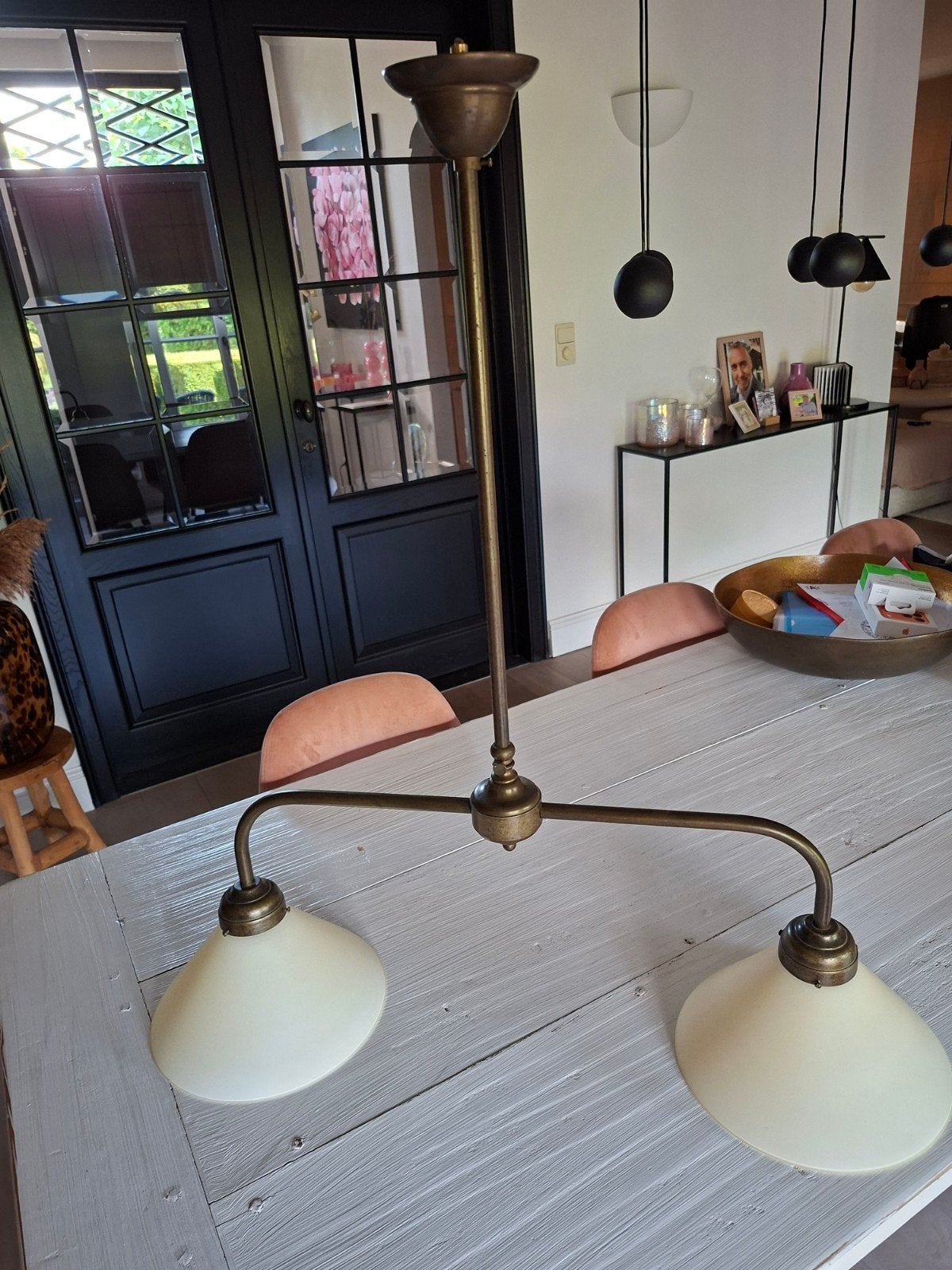 lampe suspendue avec deux abat-jour en verre opale, style Ar, Maison & Meubles, Lampes | Suspensions, Enlèvement