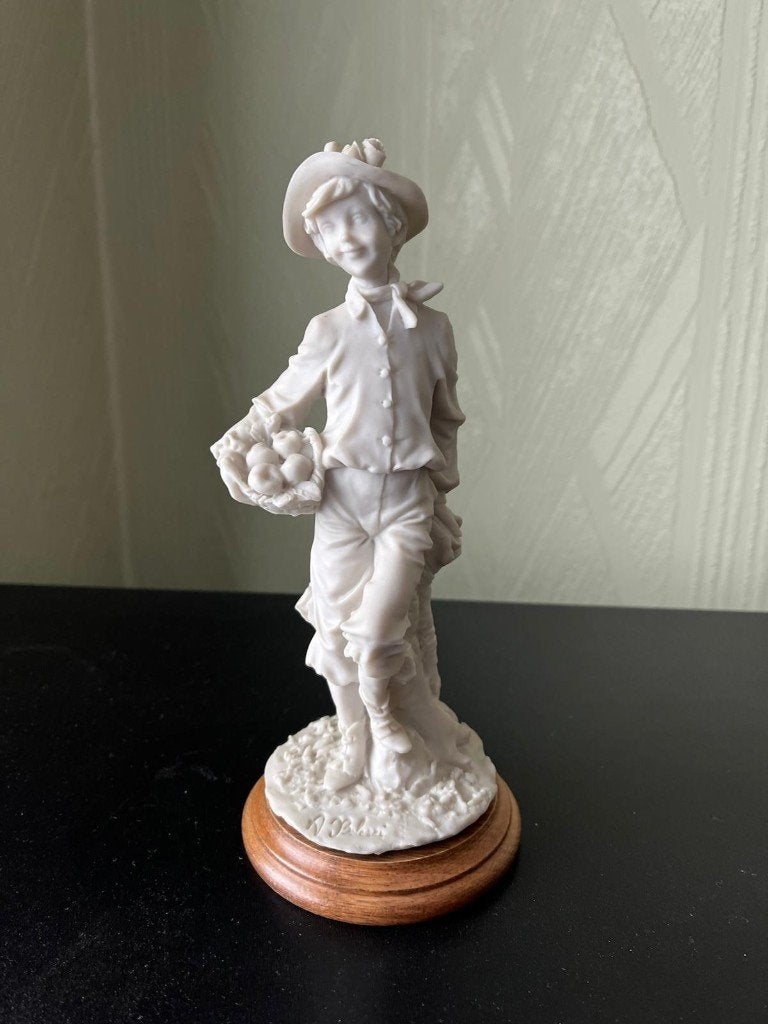 Vintage porseleinen sculptuur A. Belcari, Enlèvement ou Envoi