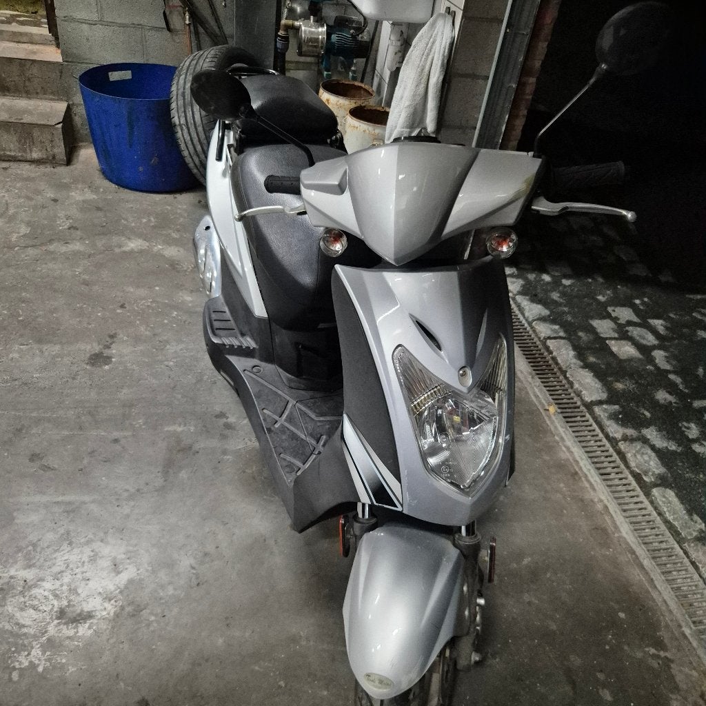 Kymco agility 50cc classe B 45 km/h, Vélos & Vélomoteurs, Classe B (45 km/h), Enlèvement, Utilisé, Agility