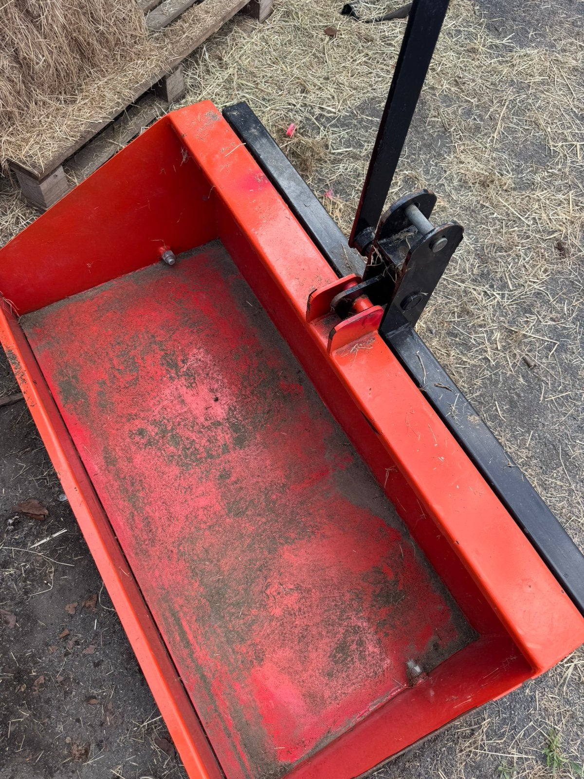 Kipbak minitractor, Ophalen