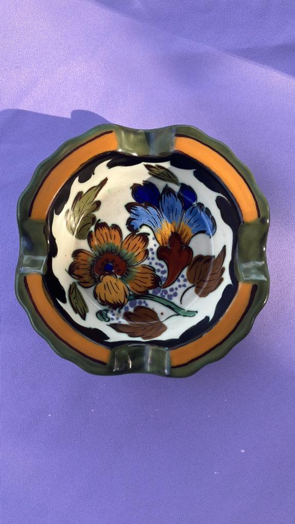 Titel: Gouds Plateel Asbak / Schaaltje - Decor Logari, Antiek en Kunst, Ophalen of Verzenden