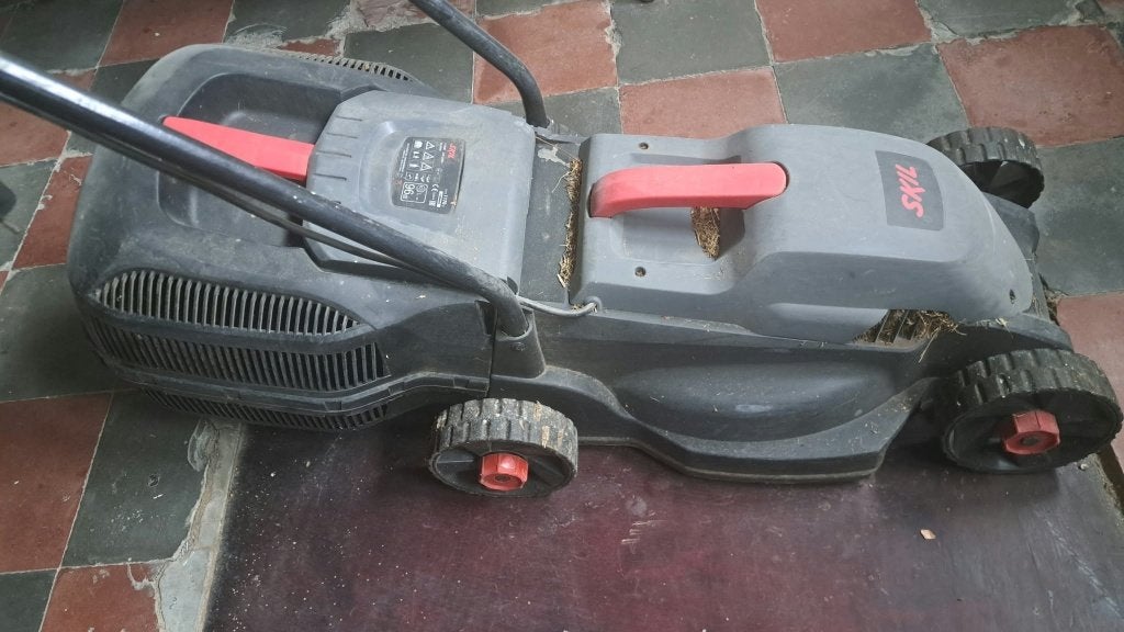Grasmachine Skil (Elektrisch), Ophalen, Cirkelmaaier, Gebruikt, Elektrische grasmaaier