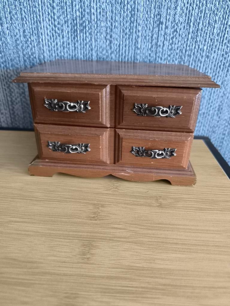 Houten juwelen kistje, Huis en Inrichting, Ophalen, Minder dan 50 cm, Gebruikt, Minder dan 50 cm