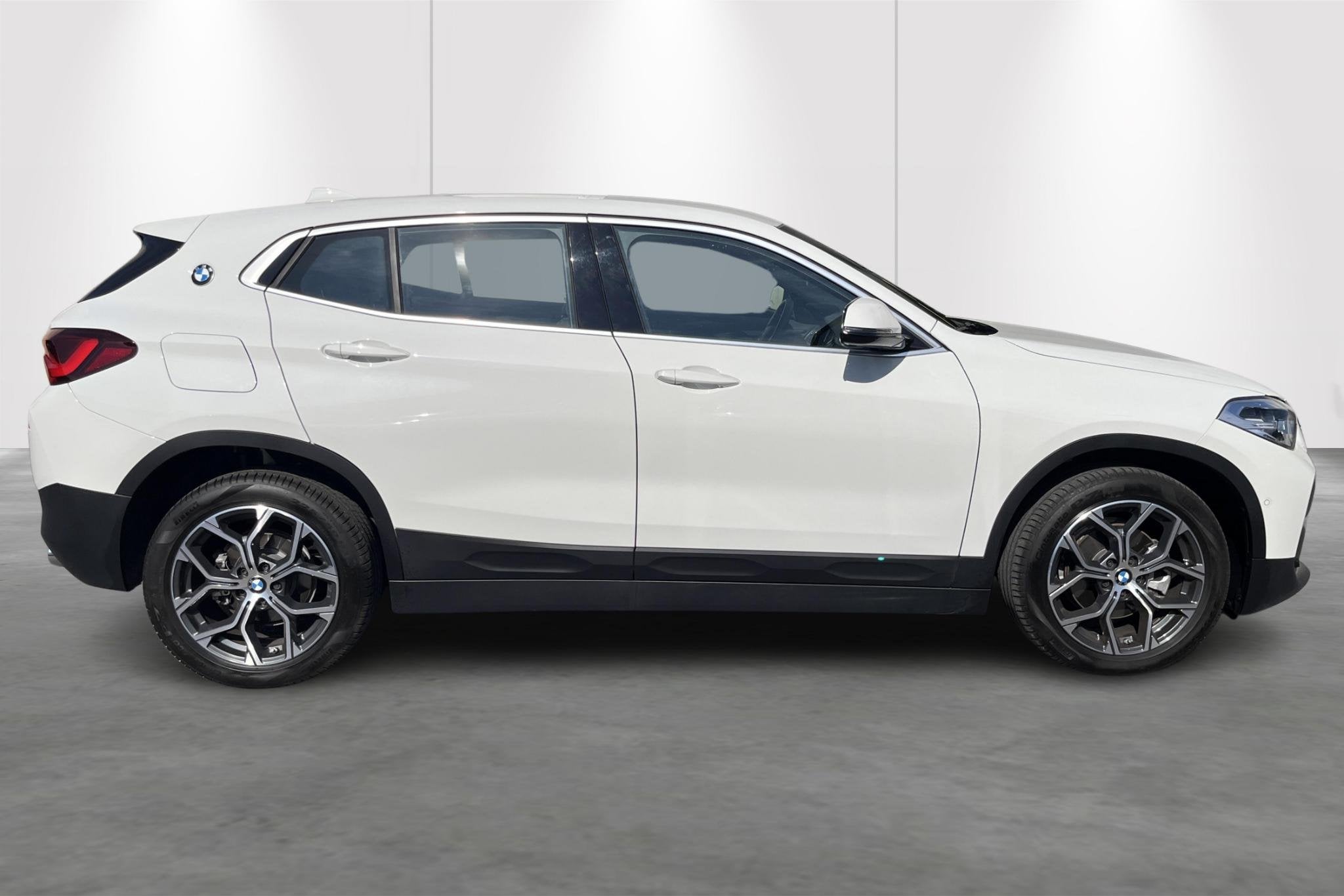 BMW X2 sDrive18dA 110kW Aut., Auto's, BMW, 110 kW, 4 cilinders, Wit, Bedrijf